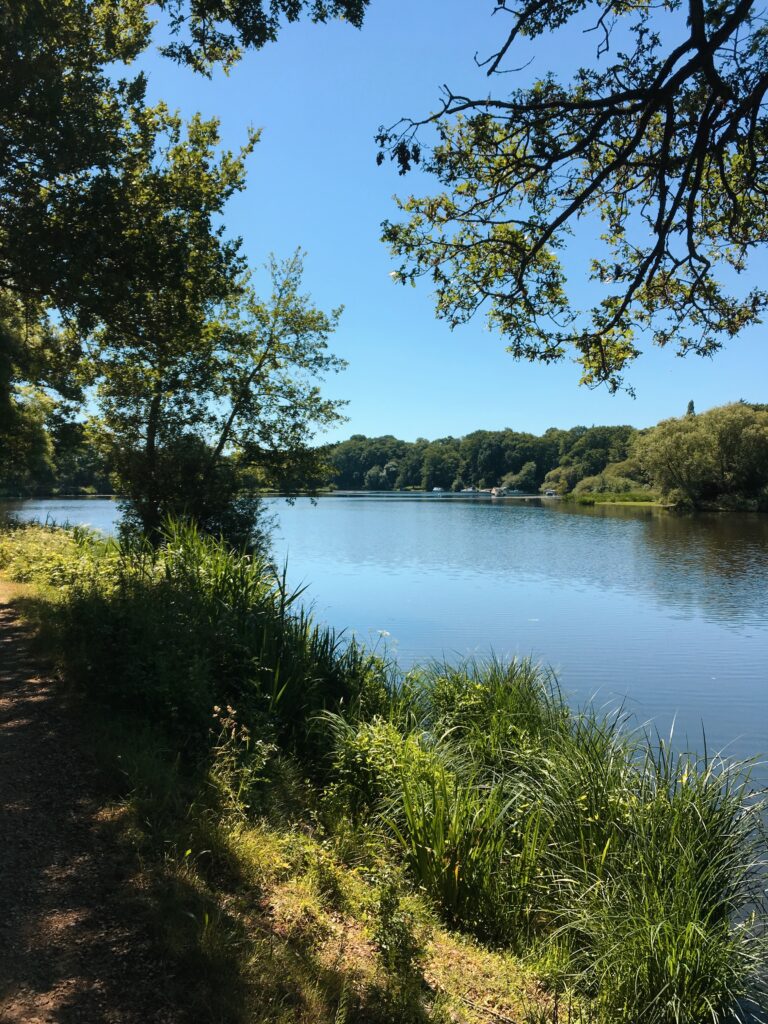 Balade à vélo sur le Canal de Nantes à Brest